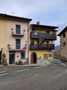 Appartamento in Vendita a San Giovanni Bianco Localetã  Costa Fuipiano